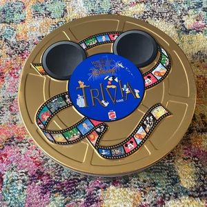 DISNEY Mattel TRIVIA BOARD GAME w/ Collectible Tin Walt Mickey
